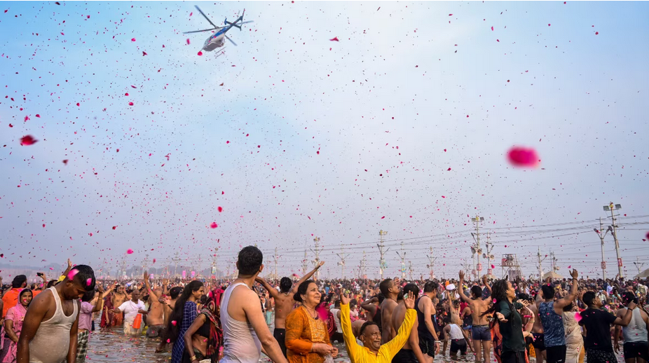 महाकुंभ: यूपी में 3 लाख करोड़ महाकुंभ: यूपी में 3 लाख करोड़ से ज्यादा की कमाईज्यादा की कमाई महाकुंभ: यूपी में 3 लाख करोड़ से ज्यादा की कमाई