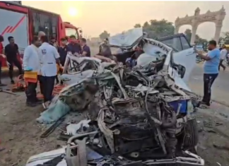 गुजरात में सड़क दुर्घटना गुजरात में सड़क दुर्घटना