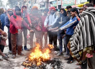 दिल्ली-एनसीआर में तेज हवाओं से ठंड में वृद्धि दिल्ली-एनसीआर में तेज हवाओं से ठंड में वृद्धि: